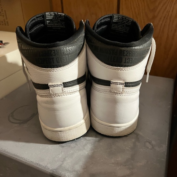 Jordan 1 High R3SPECT - Picture 3 of 5